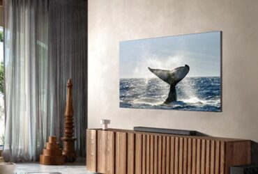 Samsung Zero Bezel 8K