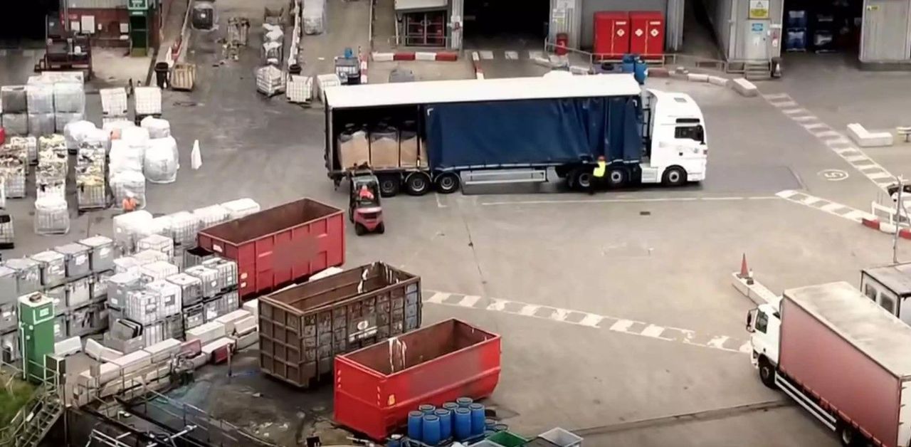 Amazon Distrugge Pacchi