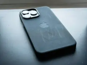 Nuove Cover Apple iPhone 15 Si Rovinano
