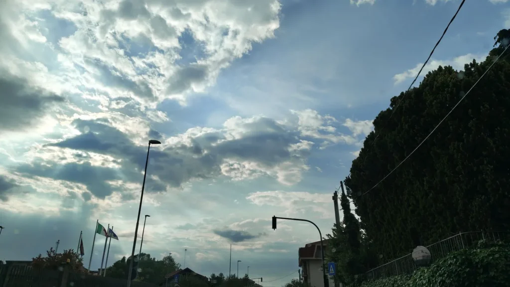 Nothing 4a Pro - Photo Sample (2)