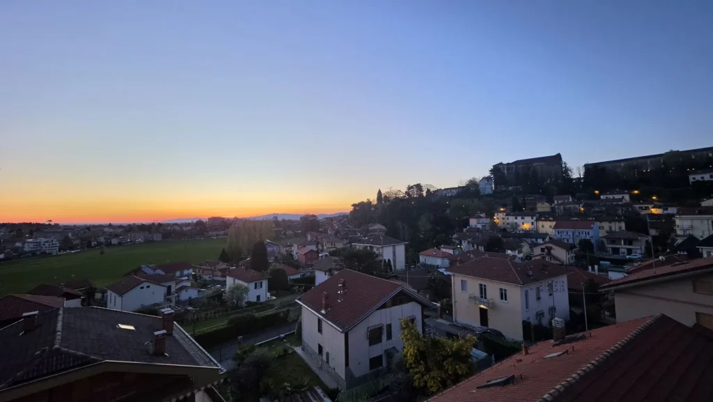 S26 Ultra Photo Sample HowTechIsMade.com (11)